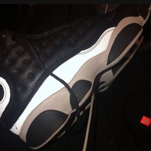 Air Jordan 13s size 7y